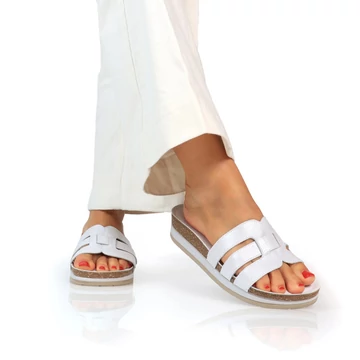 Batz Perla (Pearl White)